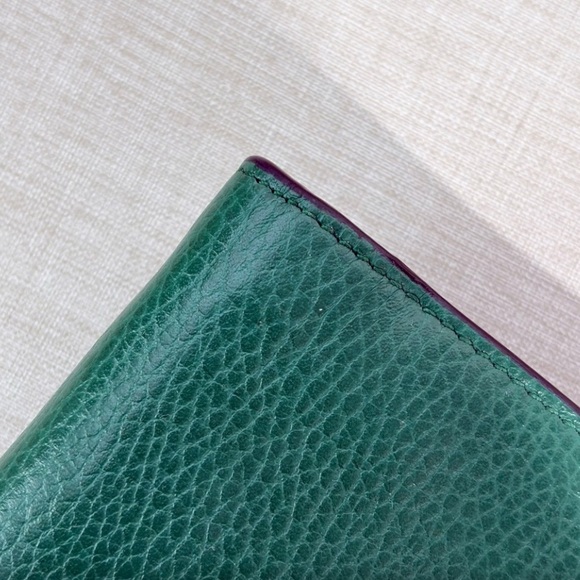Gucci Green Leather Bag with Silver Chain - Picture 7 of 12
